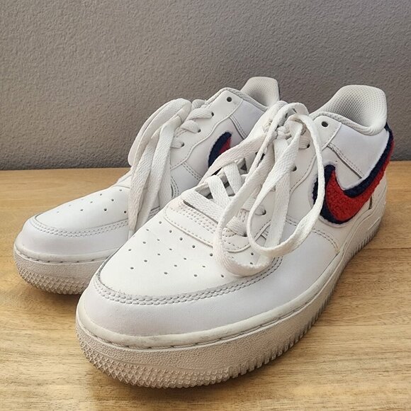 Nike Air Force 1 Chenille Red White Blue Swoosh 823511-106 Youth Size 6.5Y - Picture 7 of 12